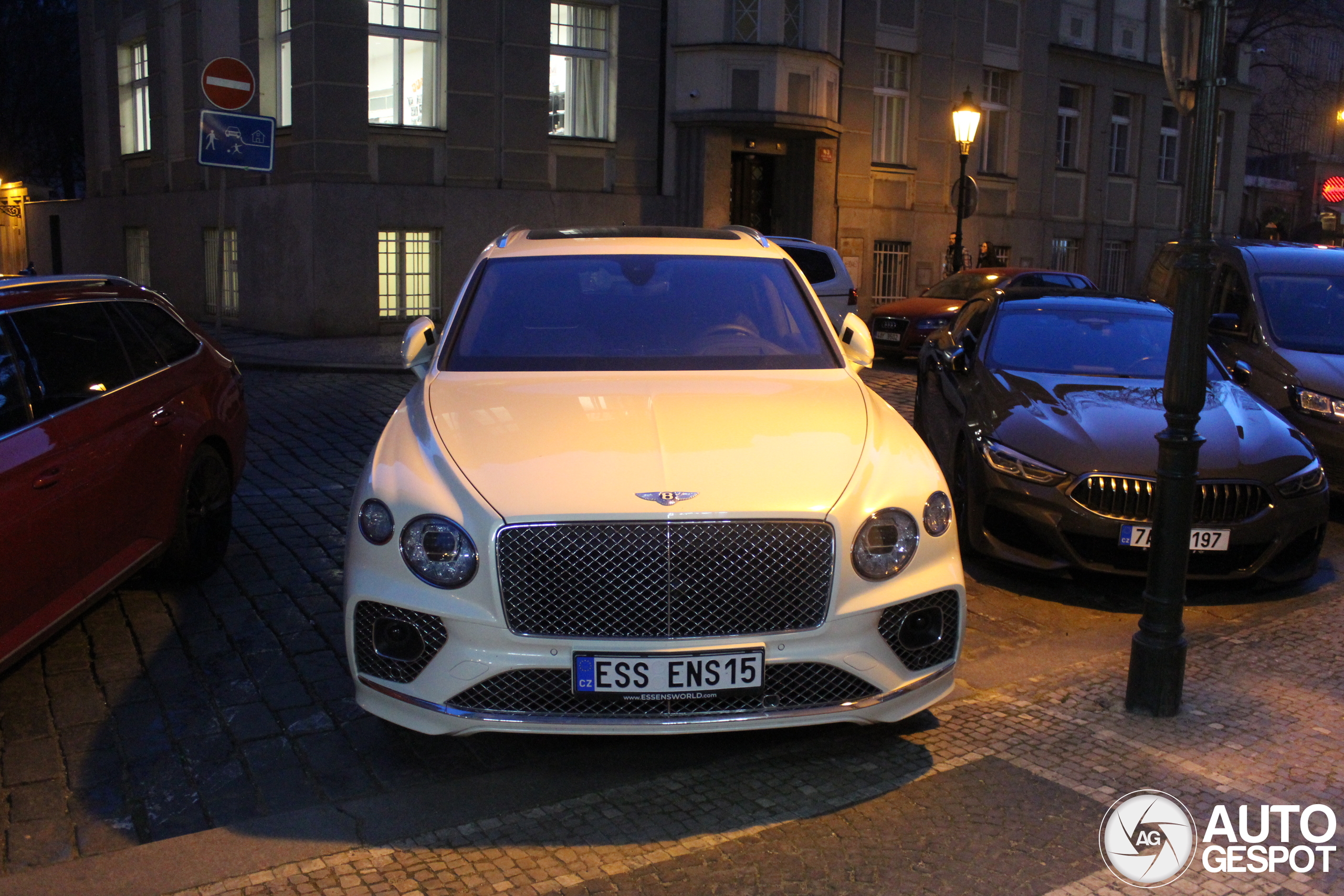 Bentley Bentayga Hybrid 2021 First Edition