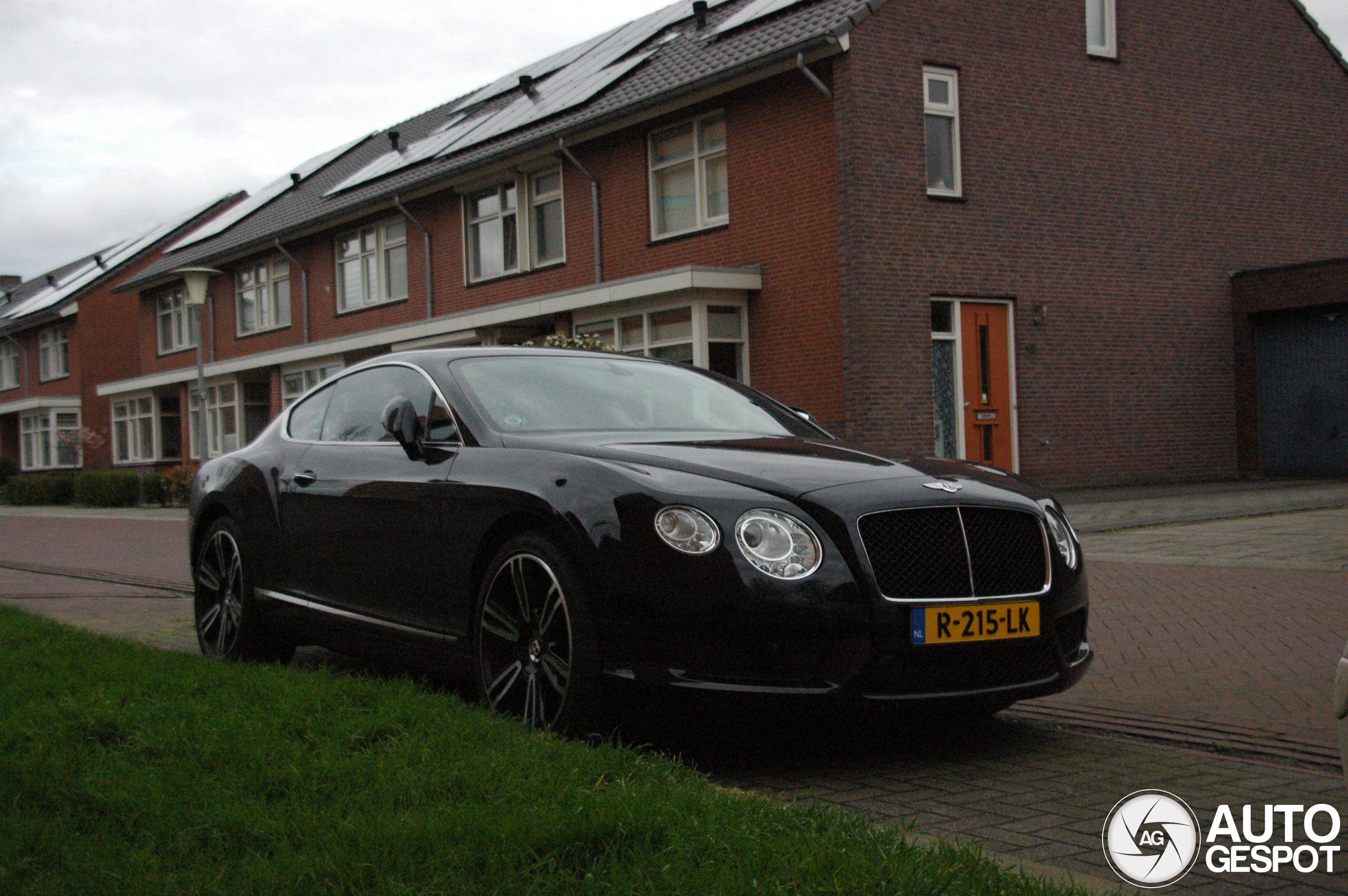 Bentley Continental GT V8