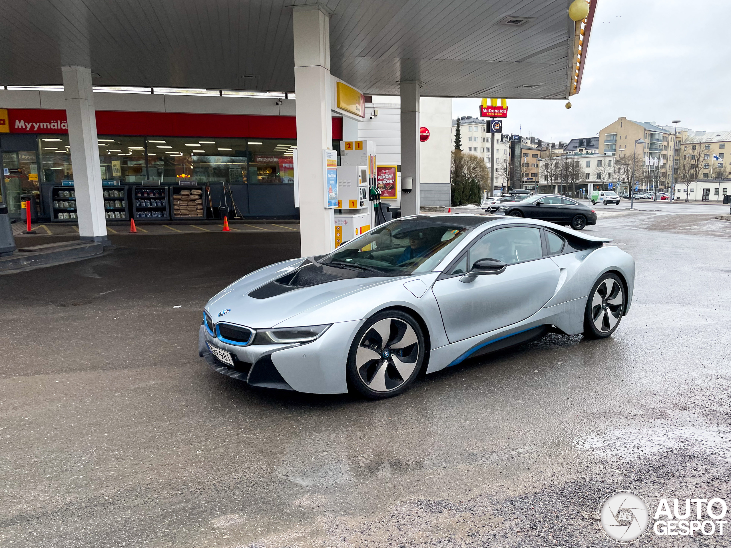 BMW i8