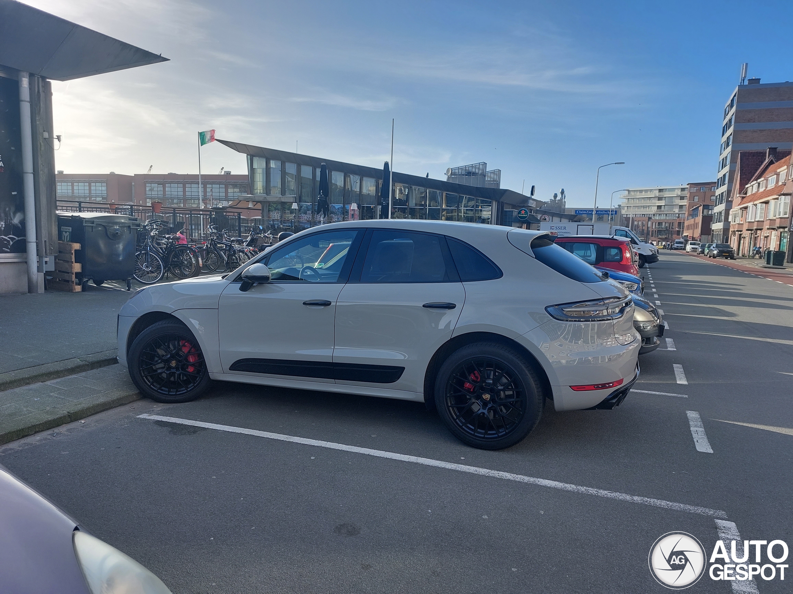 Porsche 95B Macan GTS MkII