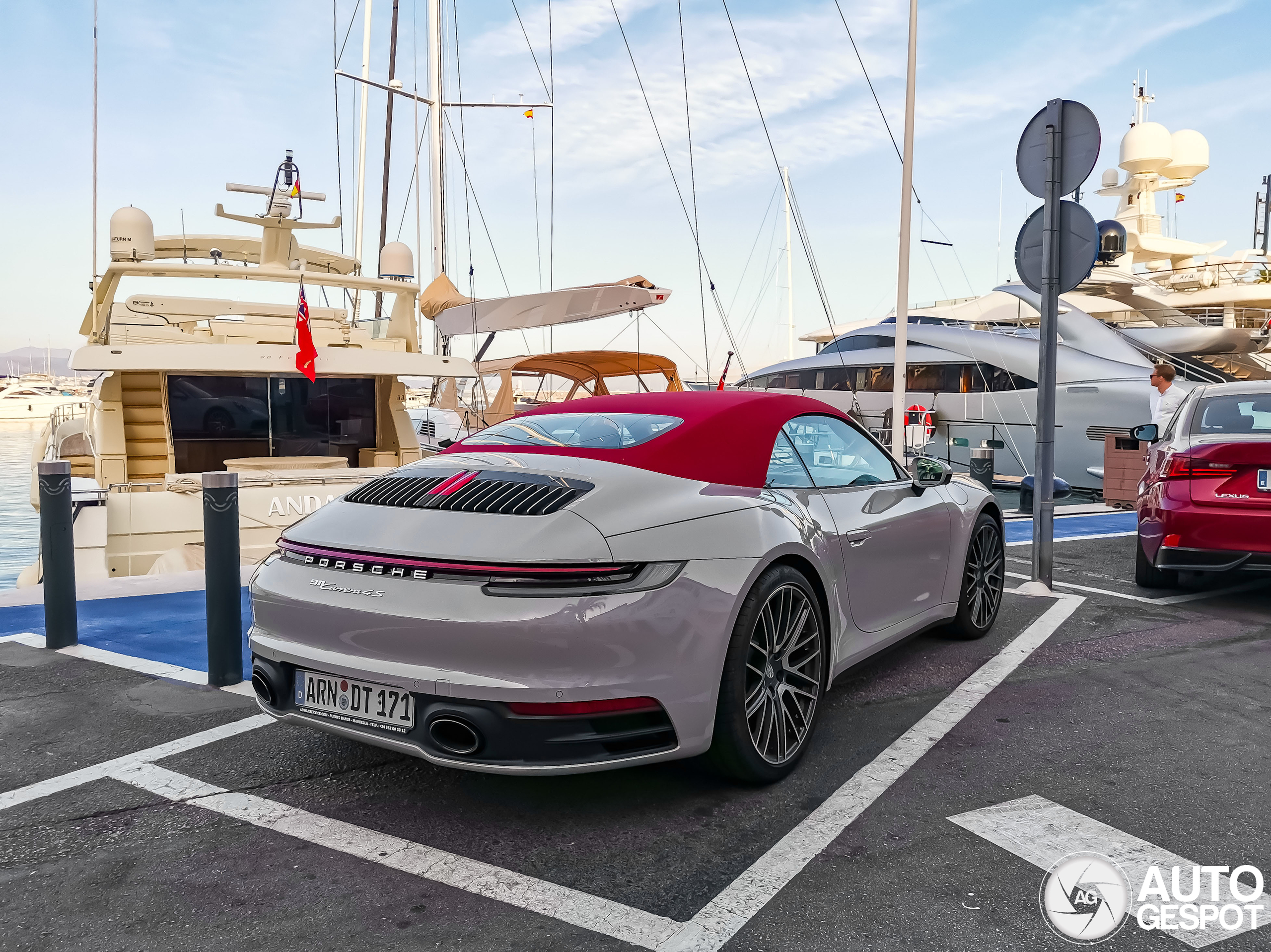 Porsche 992 Carrera 4S Cabriolet