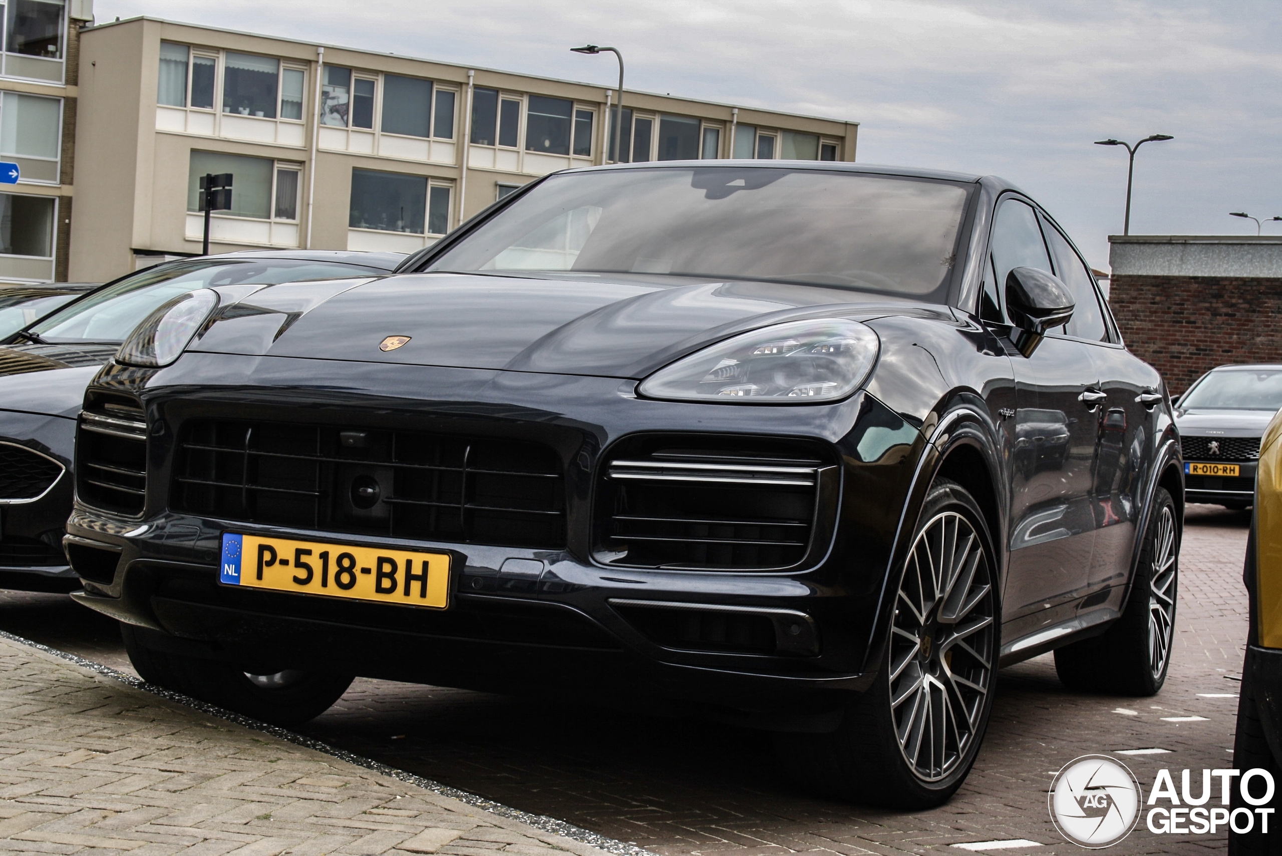 Porsche Cayenne Coupé Turbo S E-Hybrid