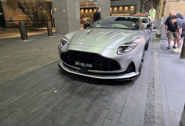 Aston Martin DB12