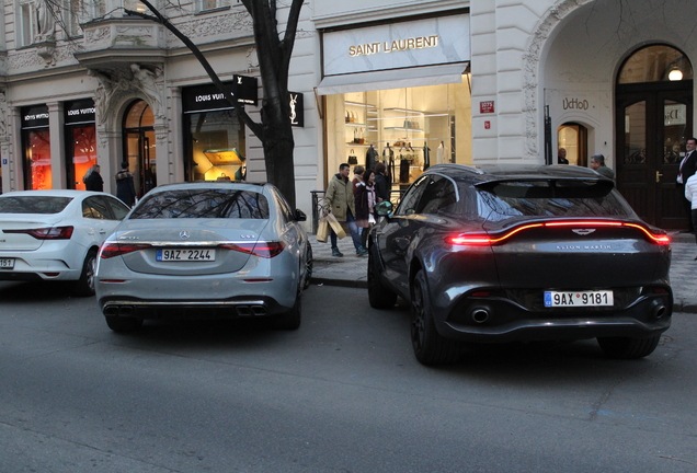 Aston Martin DBX