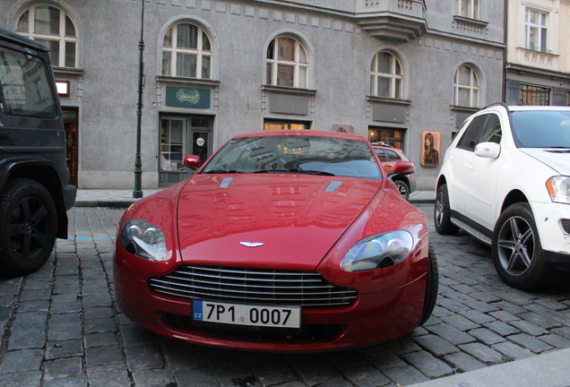 Aston Martin V8 Vantage