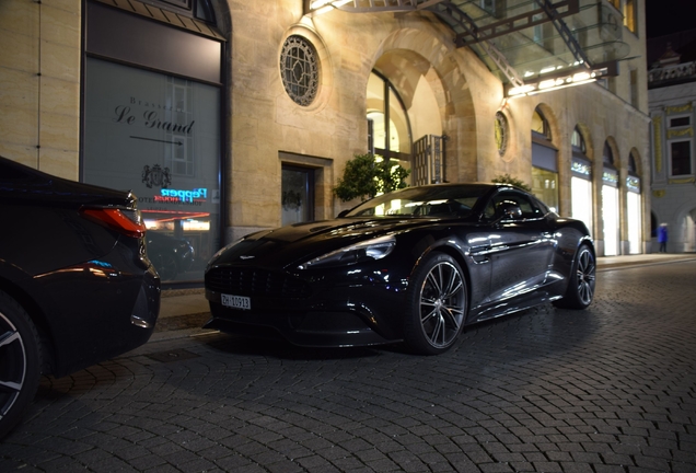 Aston Martin Vanquish 2013