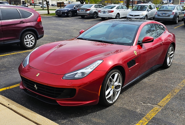 Ferrari GTC4Lusso