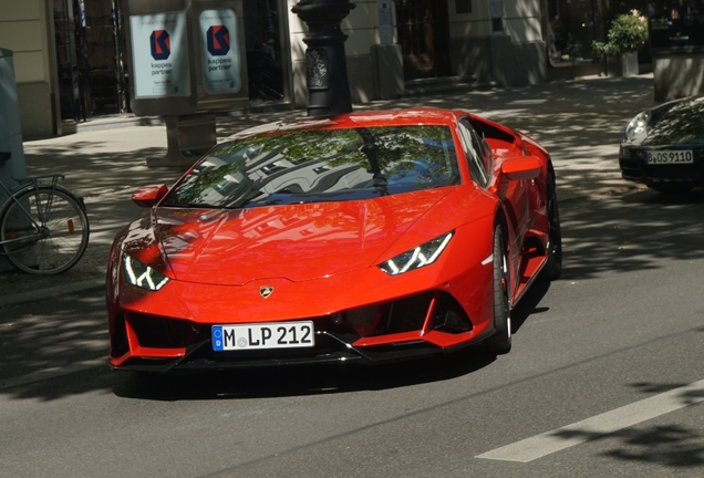 Lamborghini Huracán LP640-4 EVO