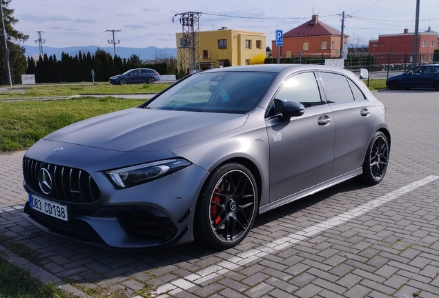 Mercedes-AMG A 45 S W177