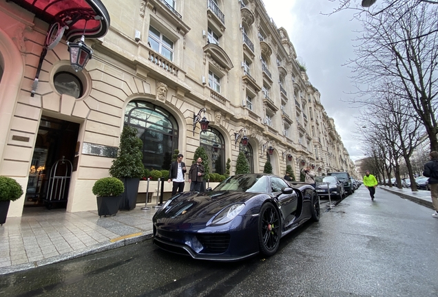 Porsche 918 Spyder Weissach Package