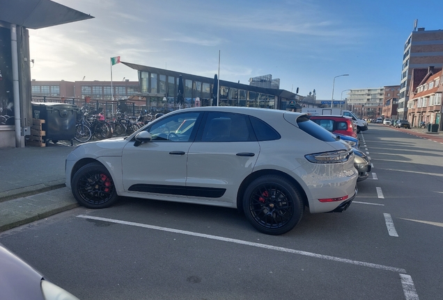 Porsche 95B Macan GTS MkII