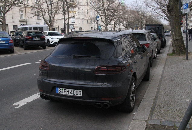 Porsche 95B Macan Turbo