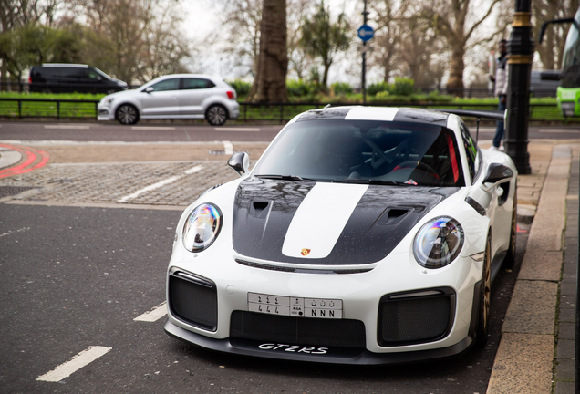 Porsche 991 GT2 RS Weissach Package