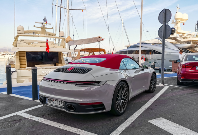 Porsche 992 Carrera 4S Cabriolet