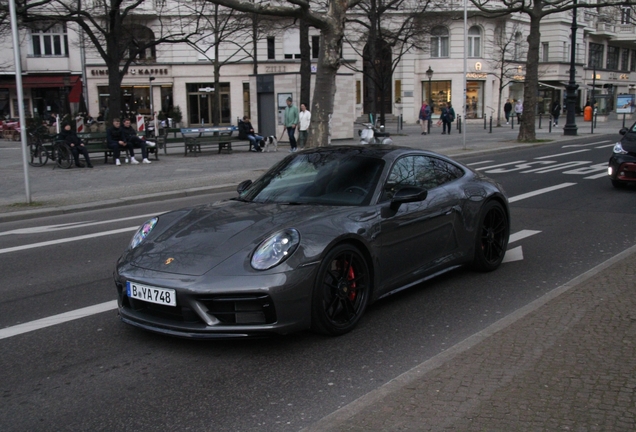 Porsche 992 Carrera GTS