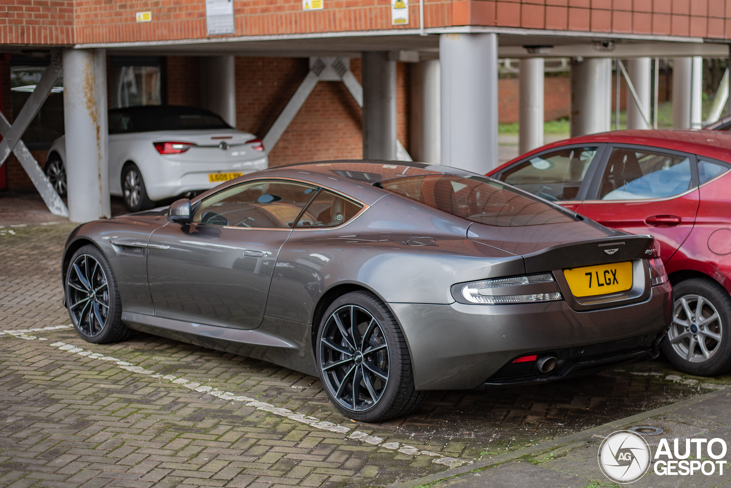 Aston Martin DB9 GT 2016