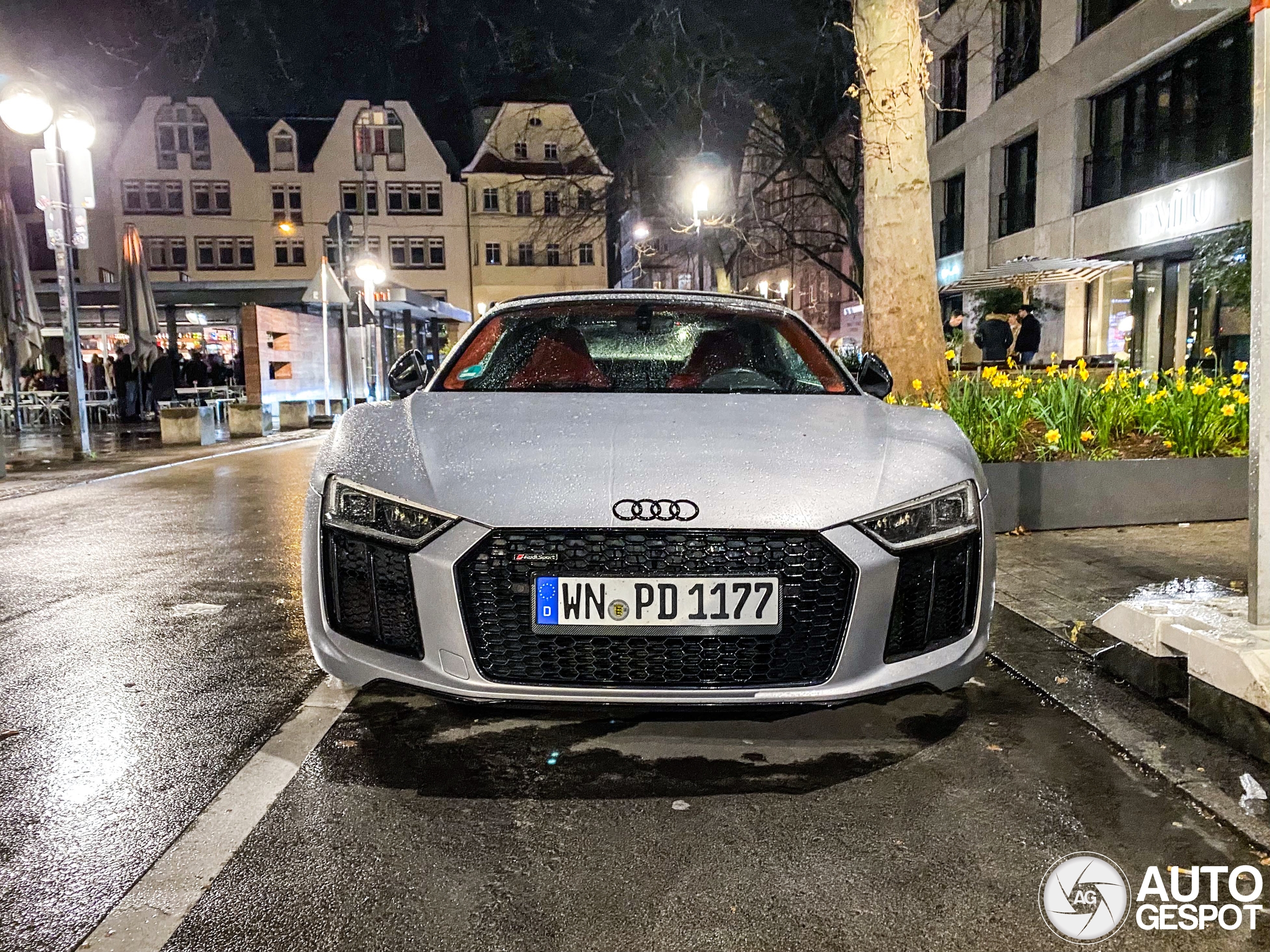 Audi R8 V10 Spyder 2016