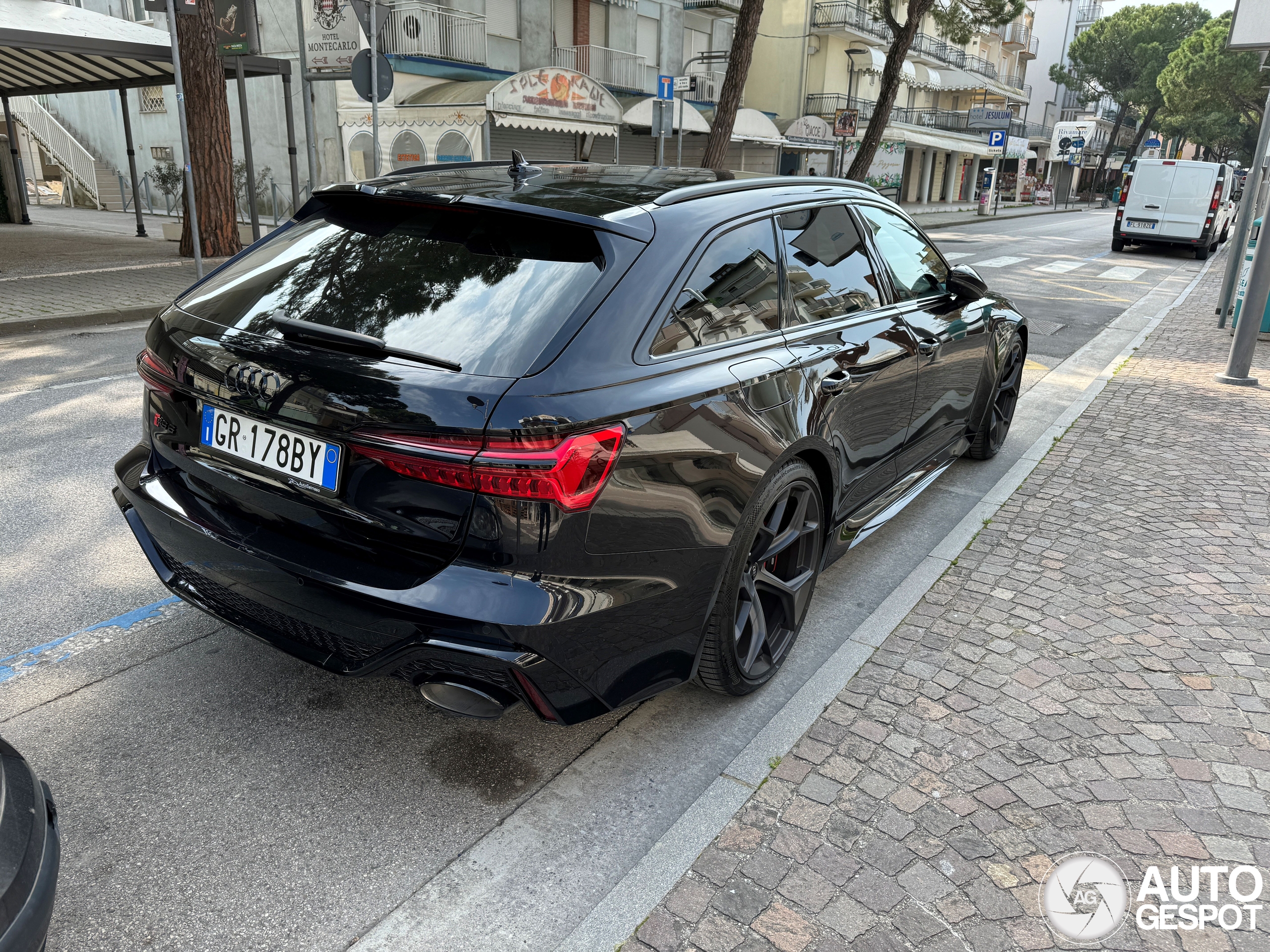 Audi RS6 Avant C8