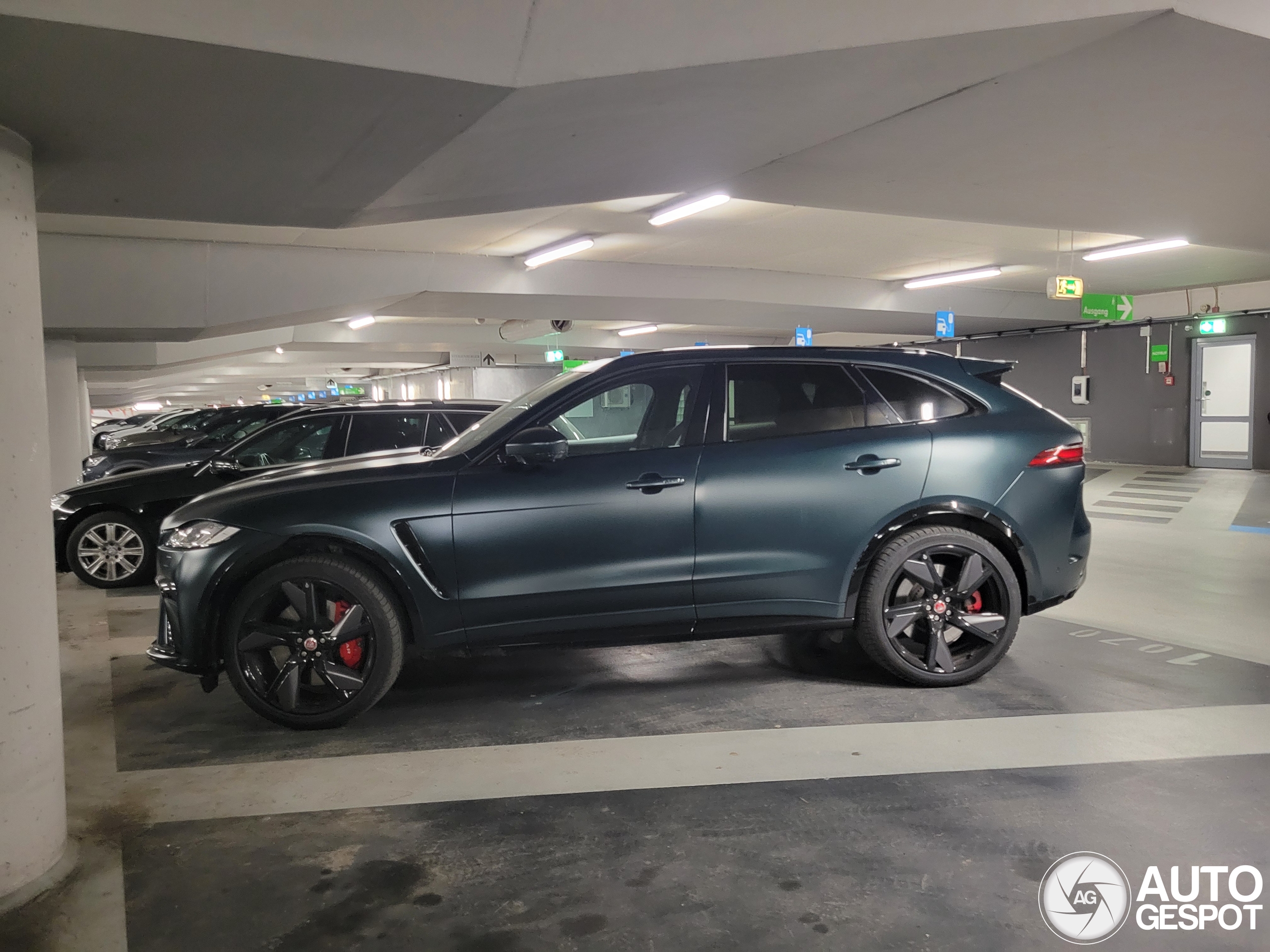 Jaguar F-PACE SVR 2021