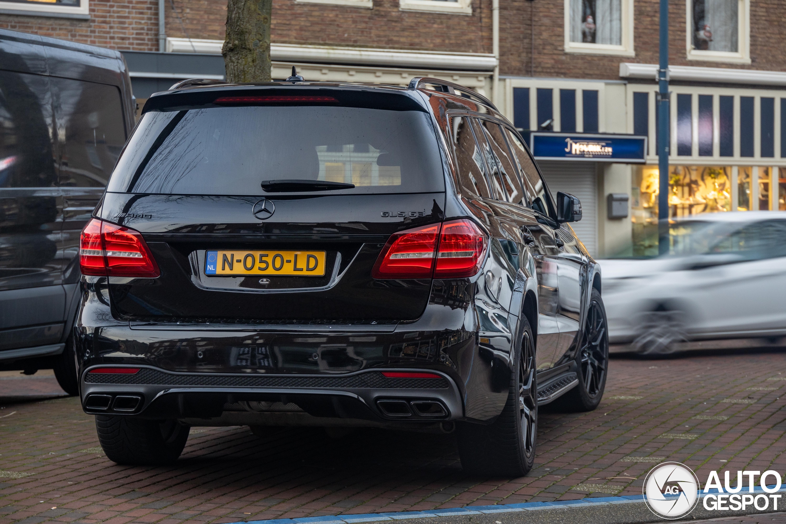 Mercedes-AMG GLS 63 X166