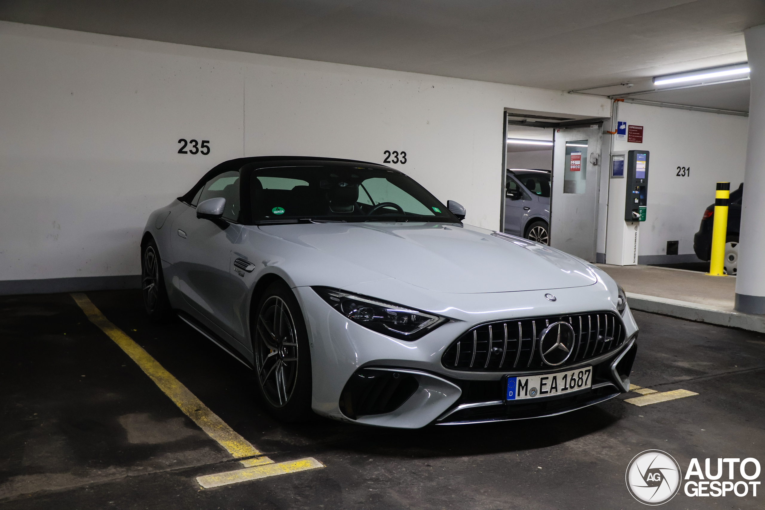 Mercedes-AMG SL 63 R232