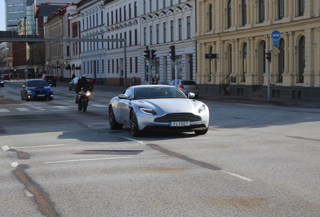 Aston Martin DB11 V8