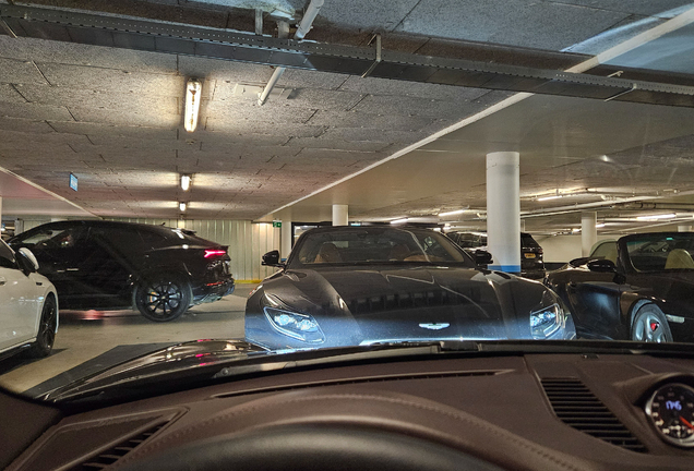 Aston Martin DB11 V8 Volante