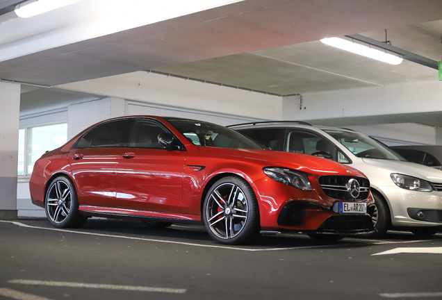 Mercedes-AMG E 63 S W213