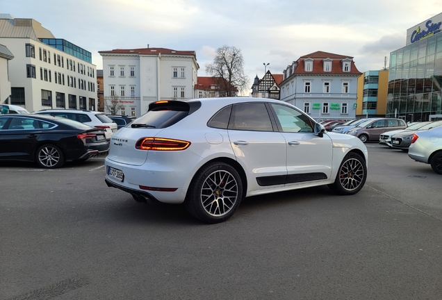 Porsche 95B Macan GTS