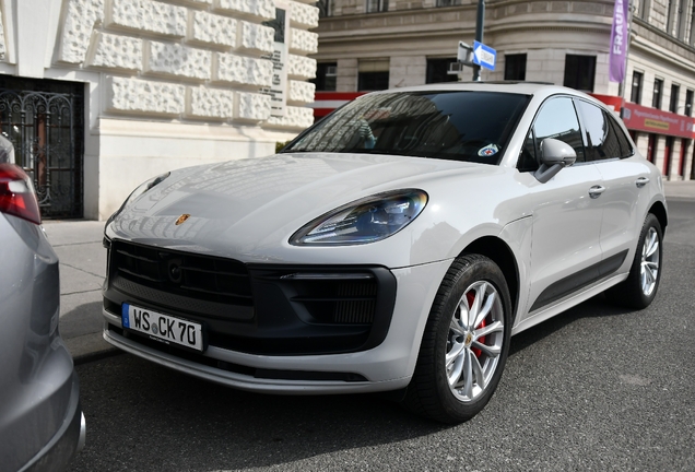 Porsche 95B Macan GTS MkIII