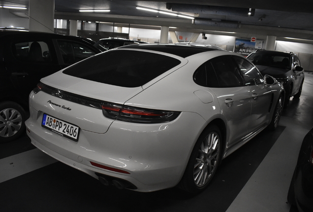 Porsche 971 Panamera Turbo