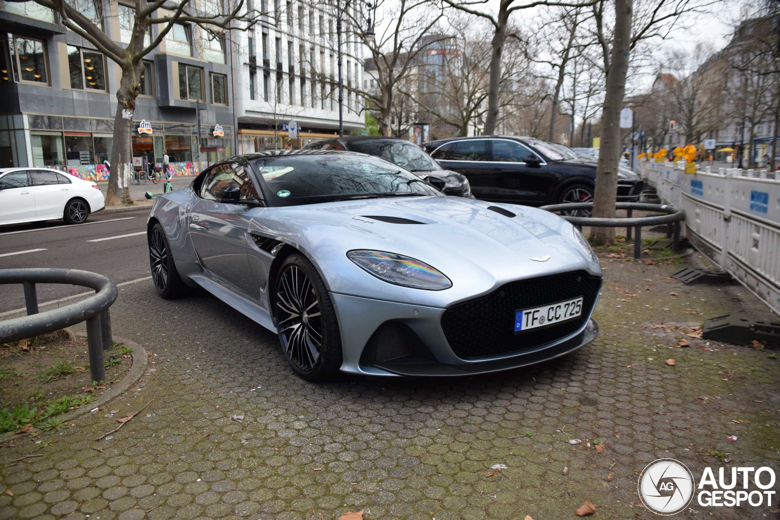 Aston Martin DBS Superleggera