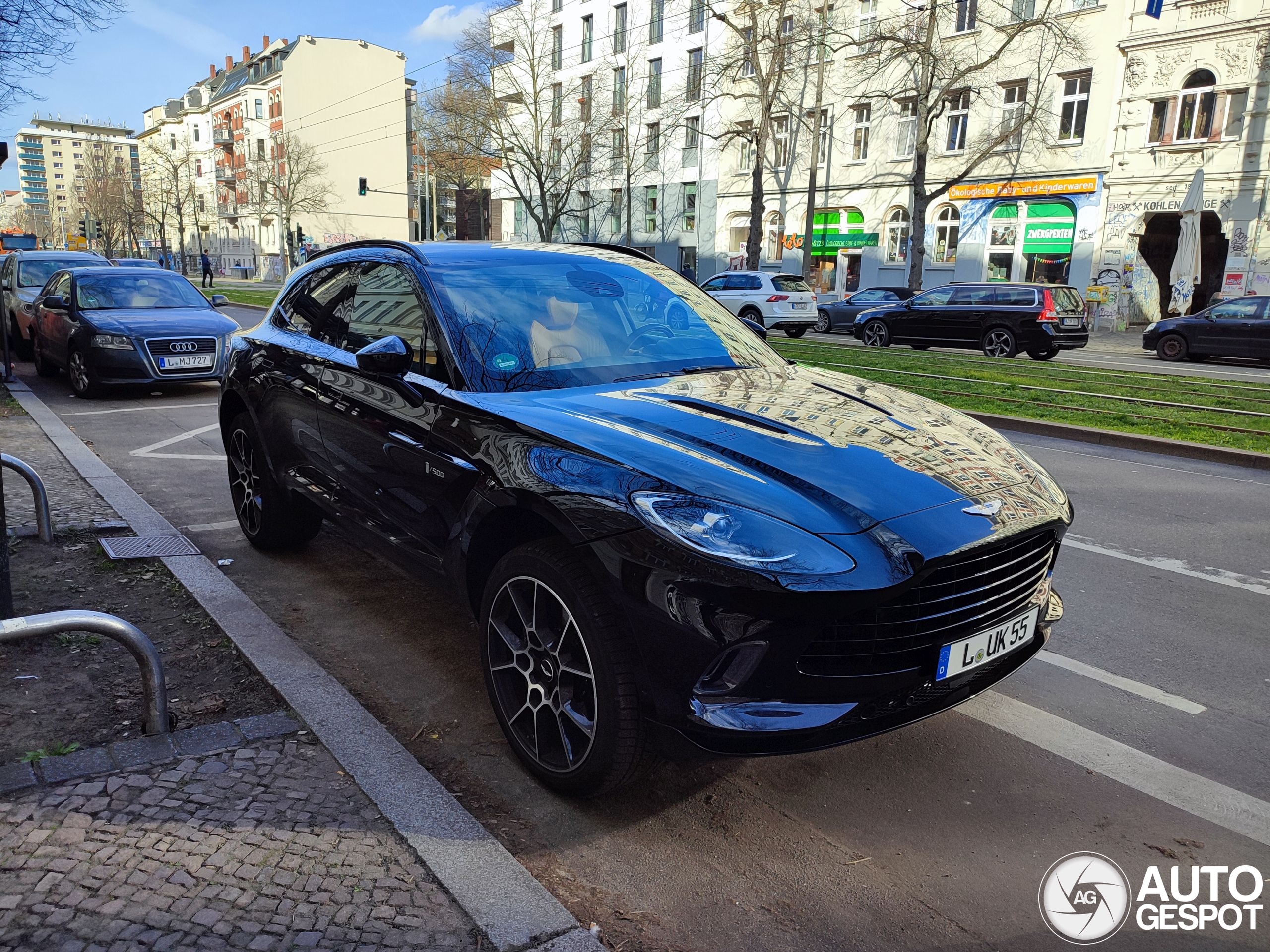 Aston Martin DBX