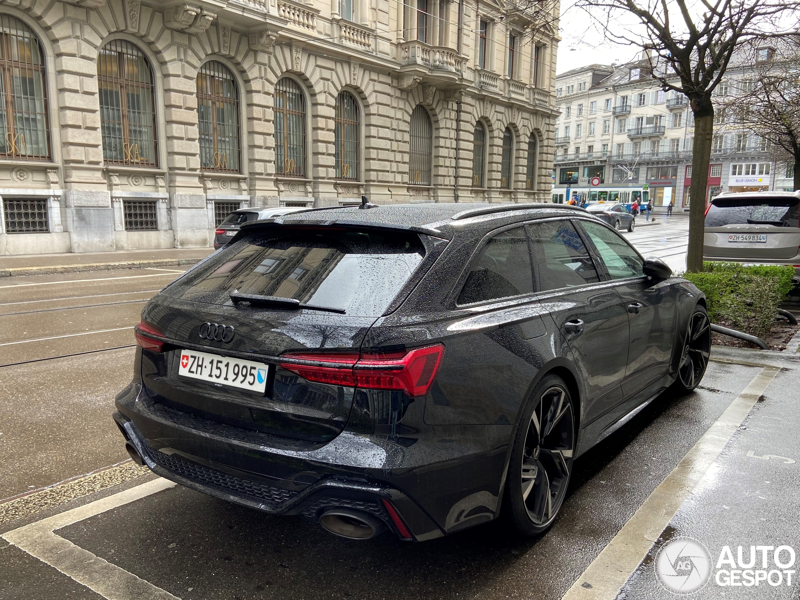 Audi RS6 Avant C8