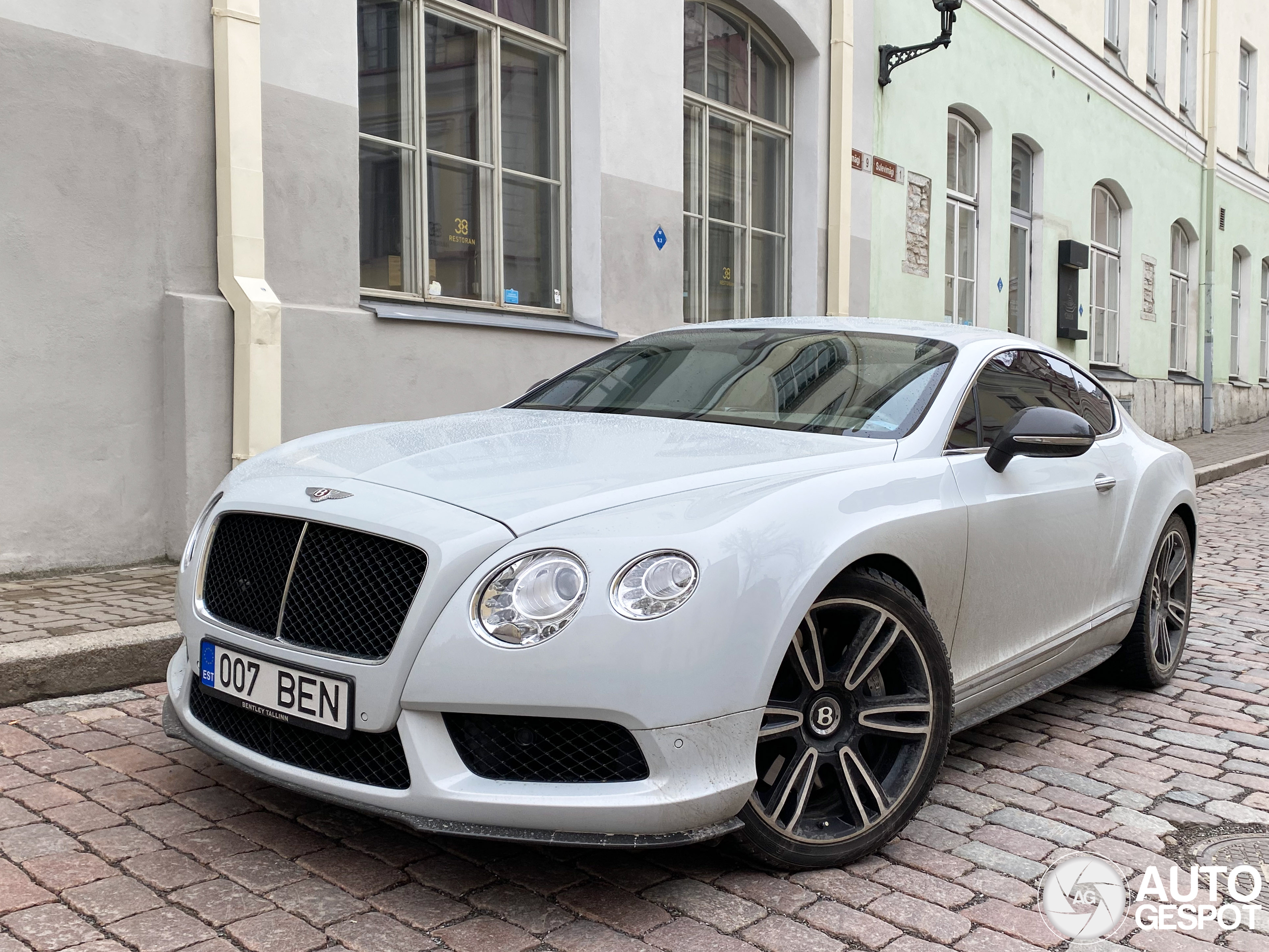 Bentley Continental GT V8