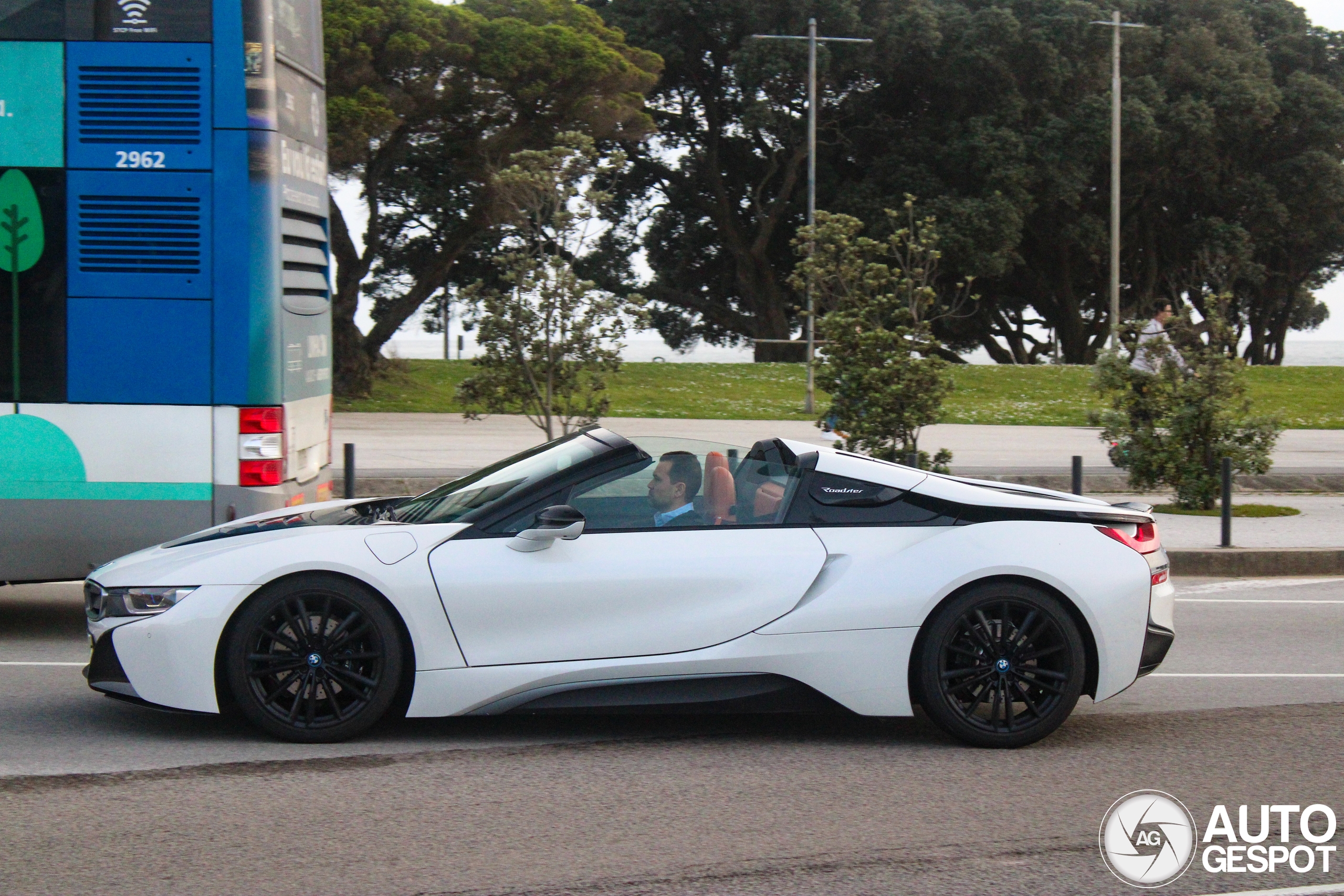 BMW i8 Roadster