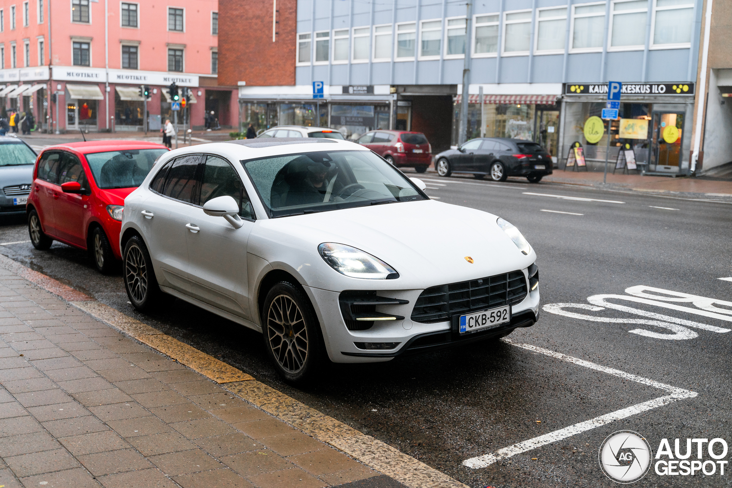 Porsche 95B Macan Turbo