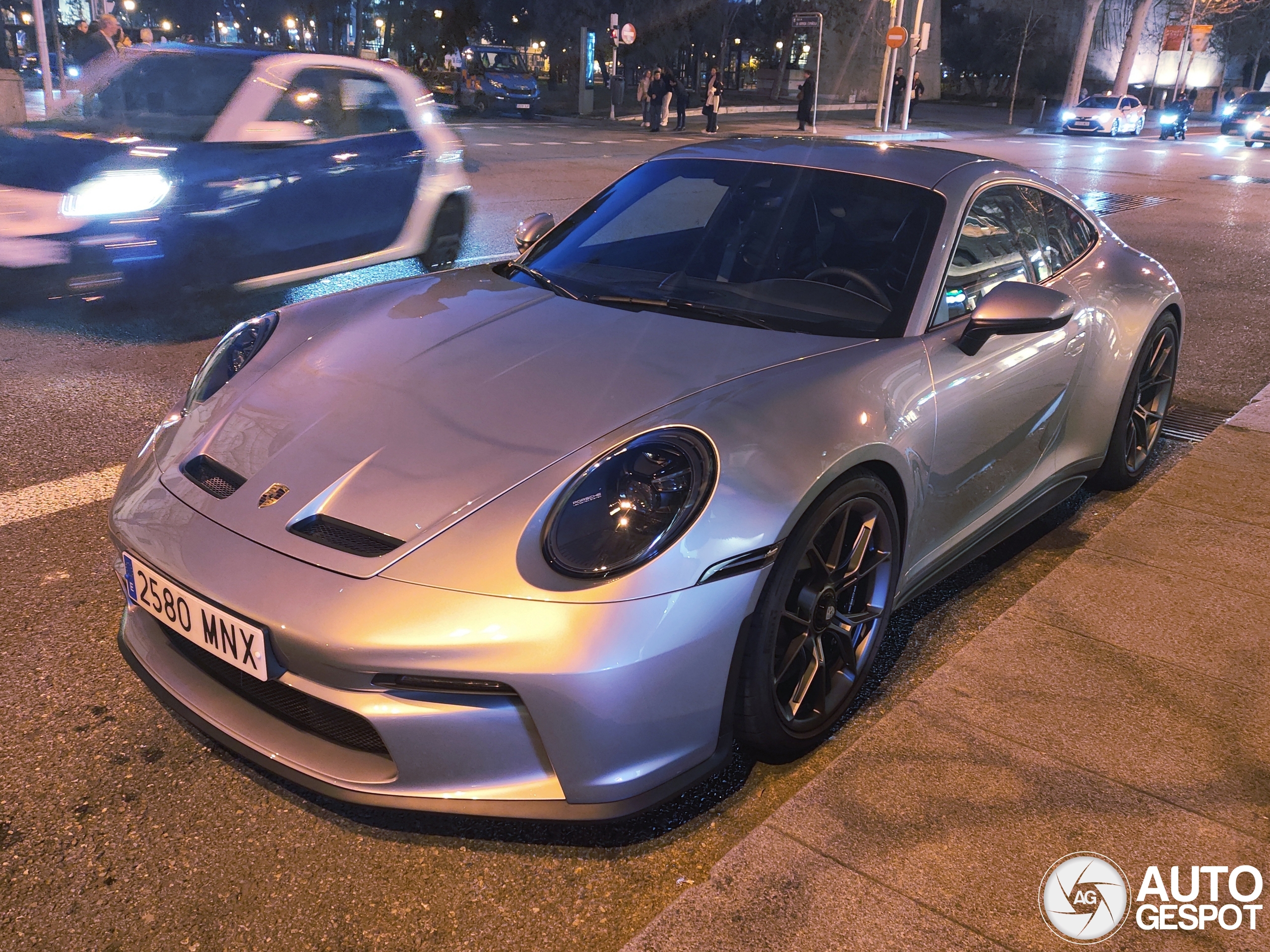 Porsche 992 GT3 Touring