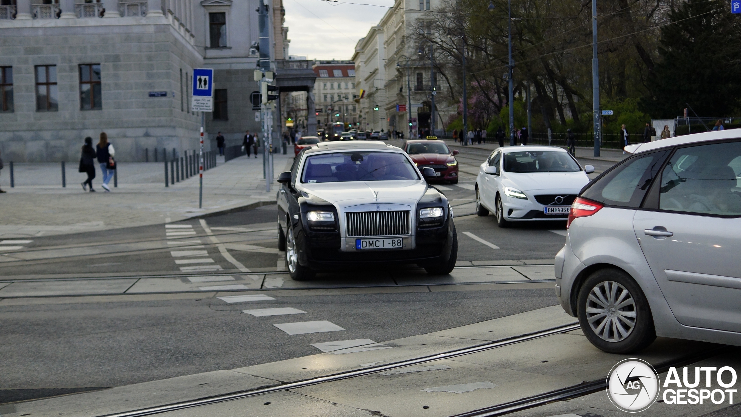 Rolls-Royce Ghost EWB