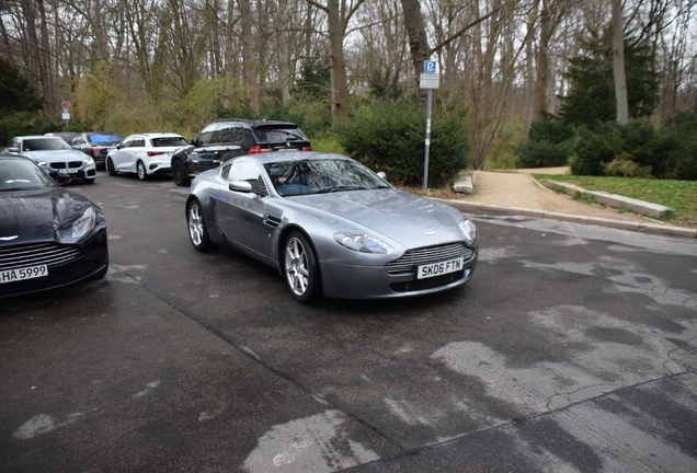 Aston Martin V8 Vantage