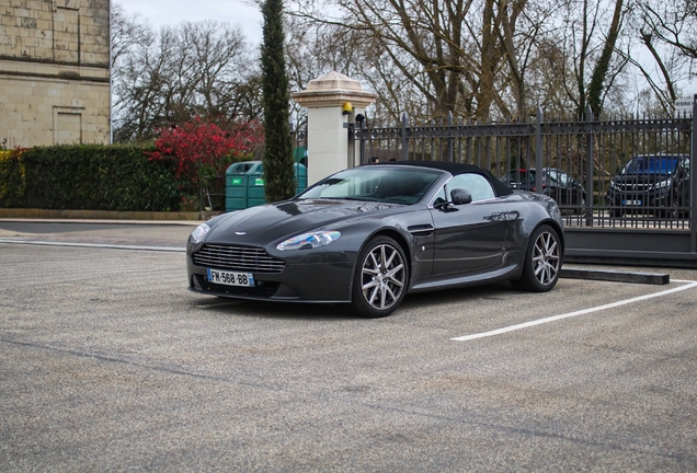 Aston Martin V8 Vantage Roadster 2012