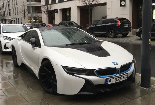 BMW i8