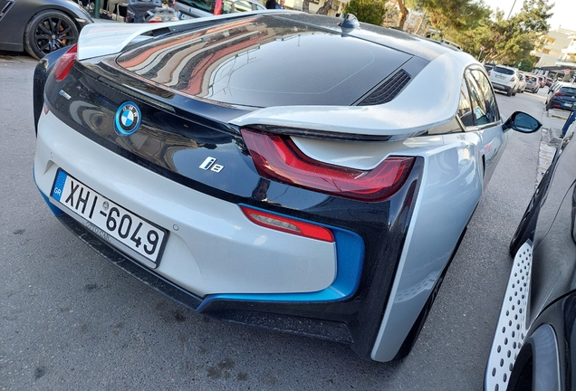 BMW i8