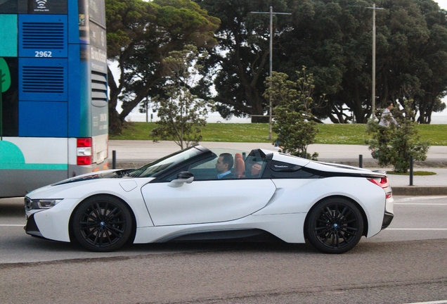 BMW i8 Roadster