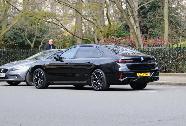 BMW M760e xDrive