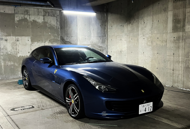 Ferrari GTC4Lusso