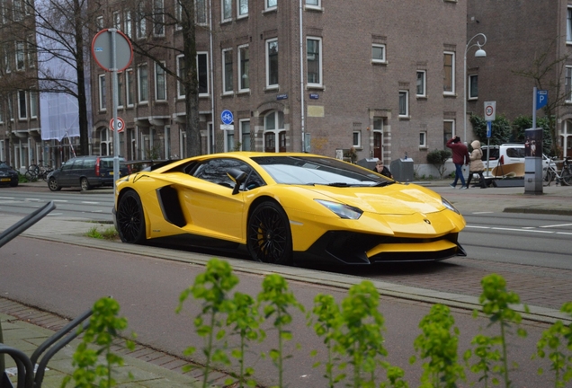 Lamborghini Aventador LP750-4 SuperVeloce