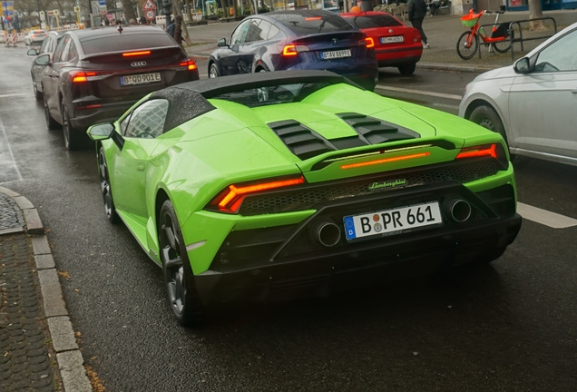 Lamborghini Huracán LP640-4 EVO Spyder