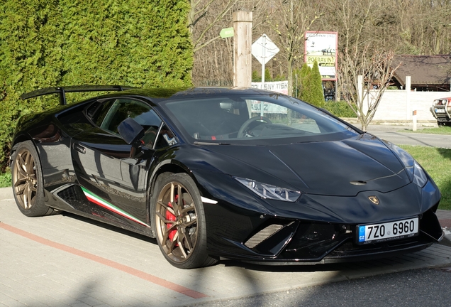 Lamborghini Huracán LP640-4 Performante