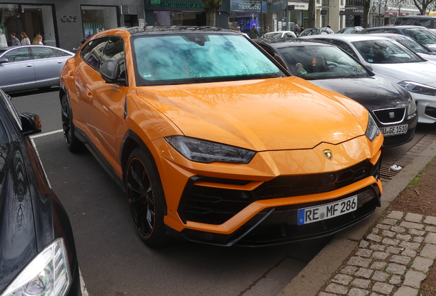 Lamborghini Urus